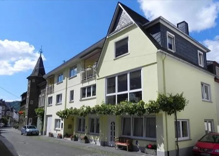 1 Am Petersberg Neef